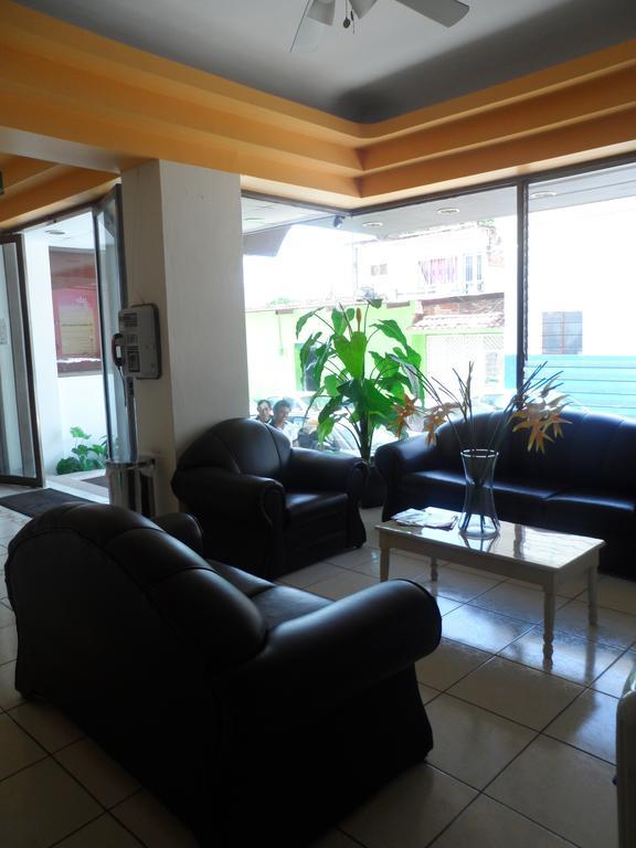 Hotel Fernando Tuxtla Gutiérrez Buitenkant foto